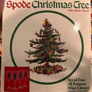 SALE!!!    New in box Vintage dead stock Spode Christmas’s set of 4 wine glasses
